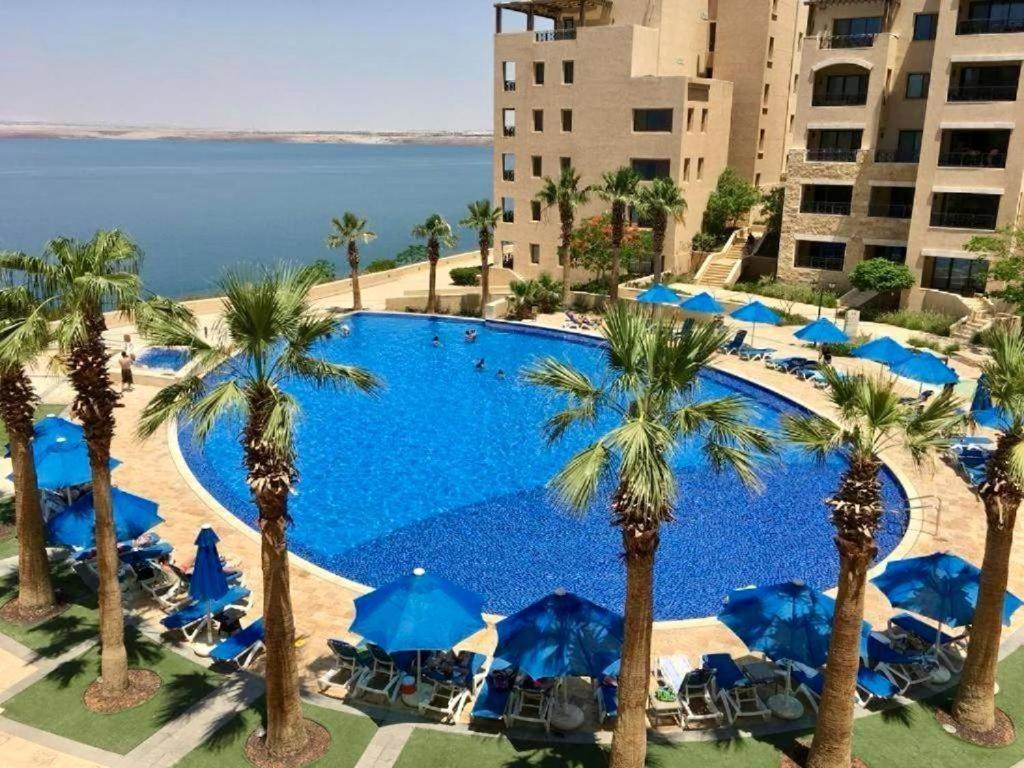 Comfy Stays: Sea View Apartments at Deadsea Samarah Resort Sweimeh Exterior photo